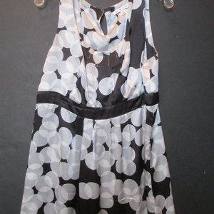 Ladies Size Medium CAbi Champagne Bubbles Black/White Sleeveless Tunic Blouse